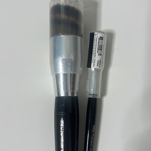 Sephora pro brush #95 & #45 - Picture 2 of 2